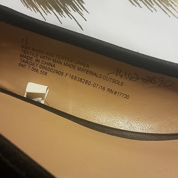 black pointy ballet flats - Picture 3 of 4